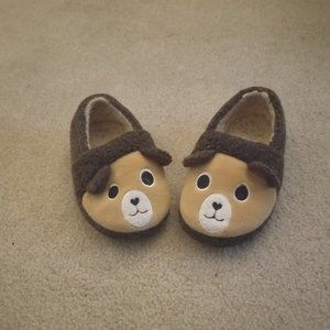 48BEARW19 Child's padded bear slippers Size 11-12